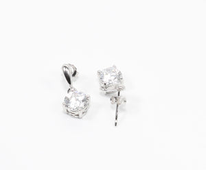 HANGING DIAMOND STUDS